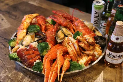 Storming Crab Seafood, business photo 4