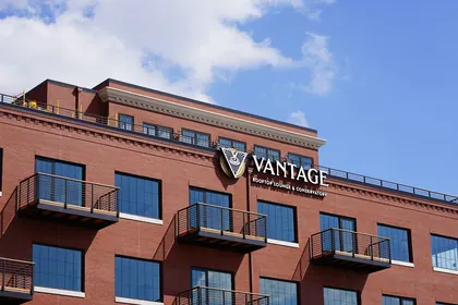 Vantage Rooftop Lounge and Conservatory, business photo 4